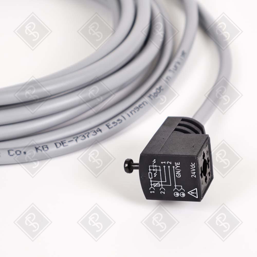 Штекерная розетка с кабелем Festo KMEB-1-24-5-LED 151689