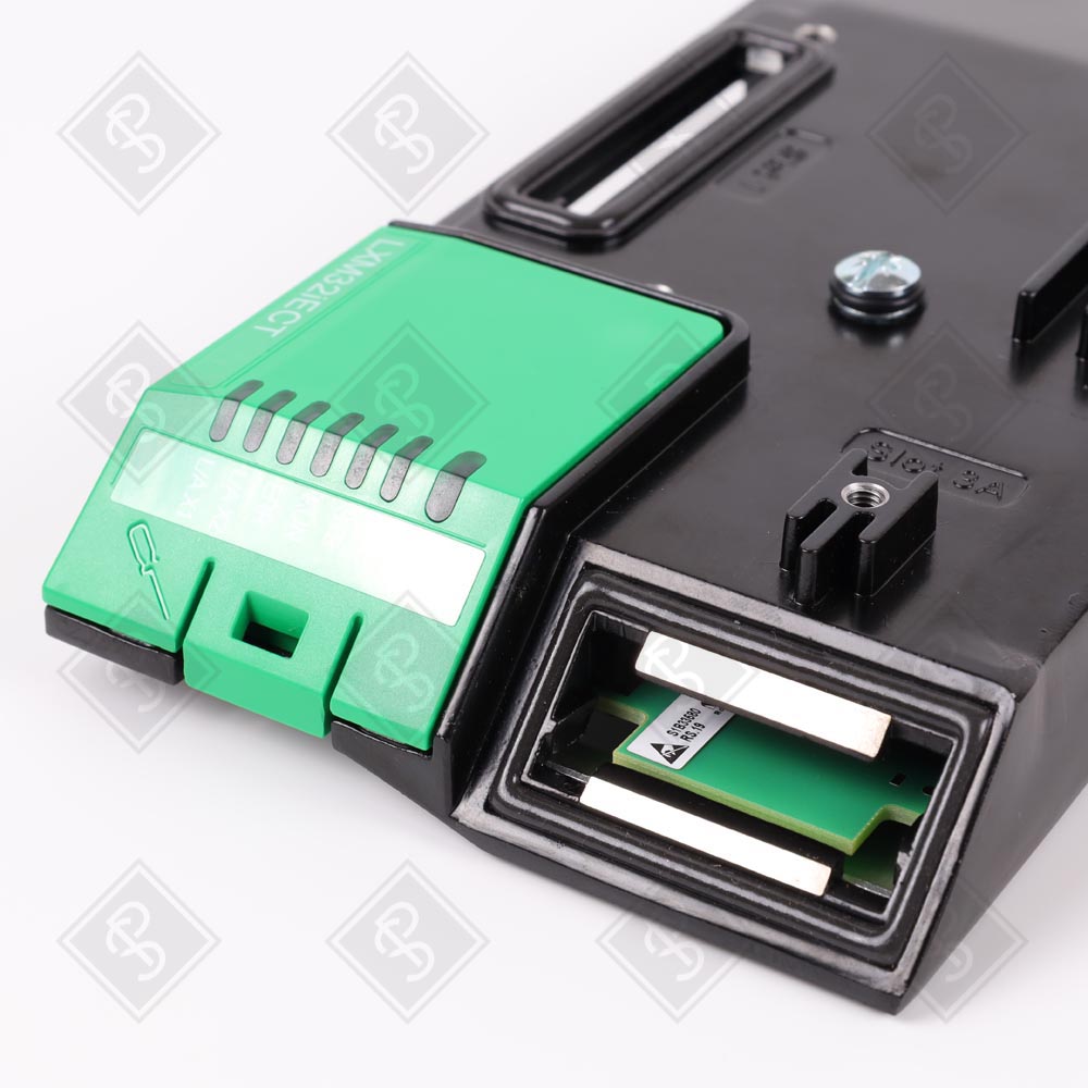 Модуль управления приводом Schneider Electric LXM32iECT — изображение 5