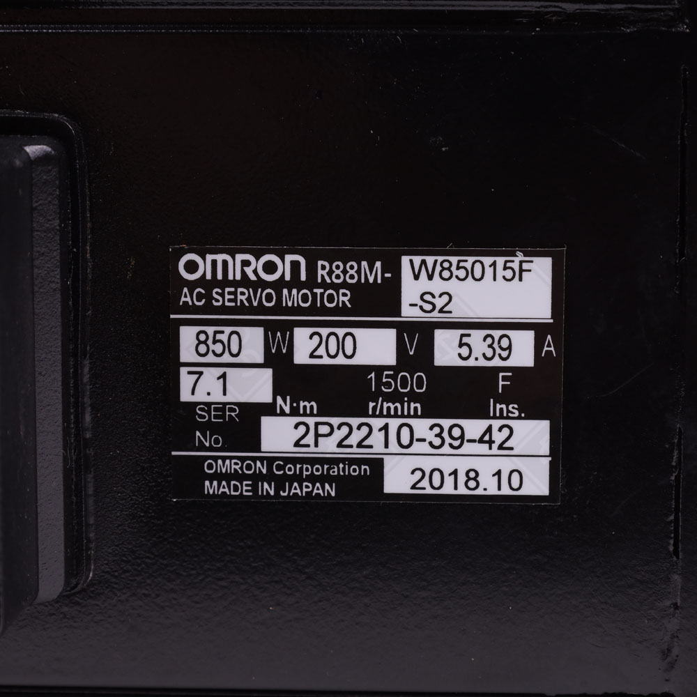 Серводвигатель Omron R88M-W85015F-S2 — изображение 3